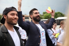 photo_5276289876741966533_y